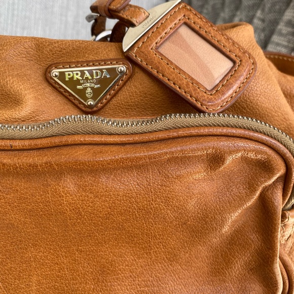 Prada leather hobo - Picture 3 of 13